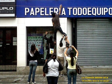 Yeka Andreina y cía - Tildetón Barinas papelería torre.jpg